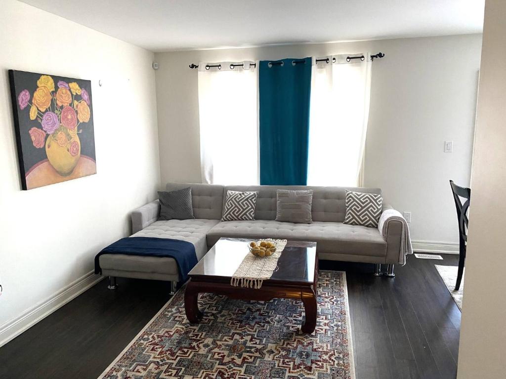 Niagara sleeps 6 Cozy 3bed3bath Near Falls photo 4