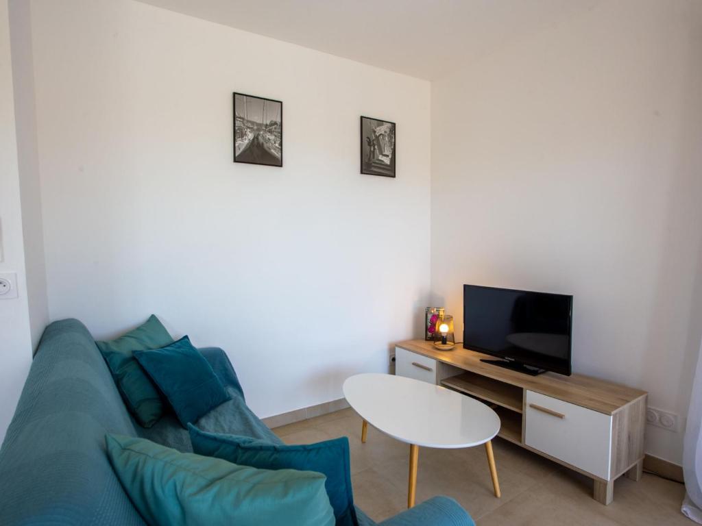 Apartment Le Clos-Jardin-1 by Interhome photo 2