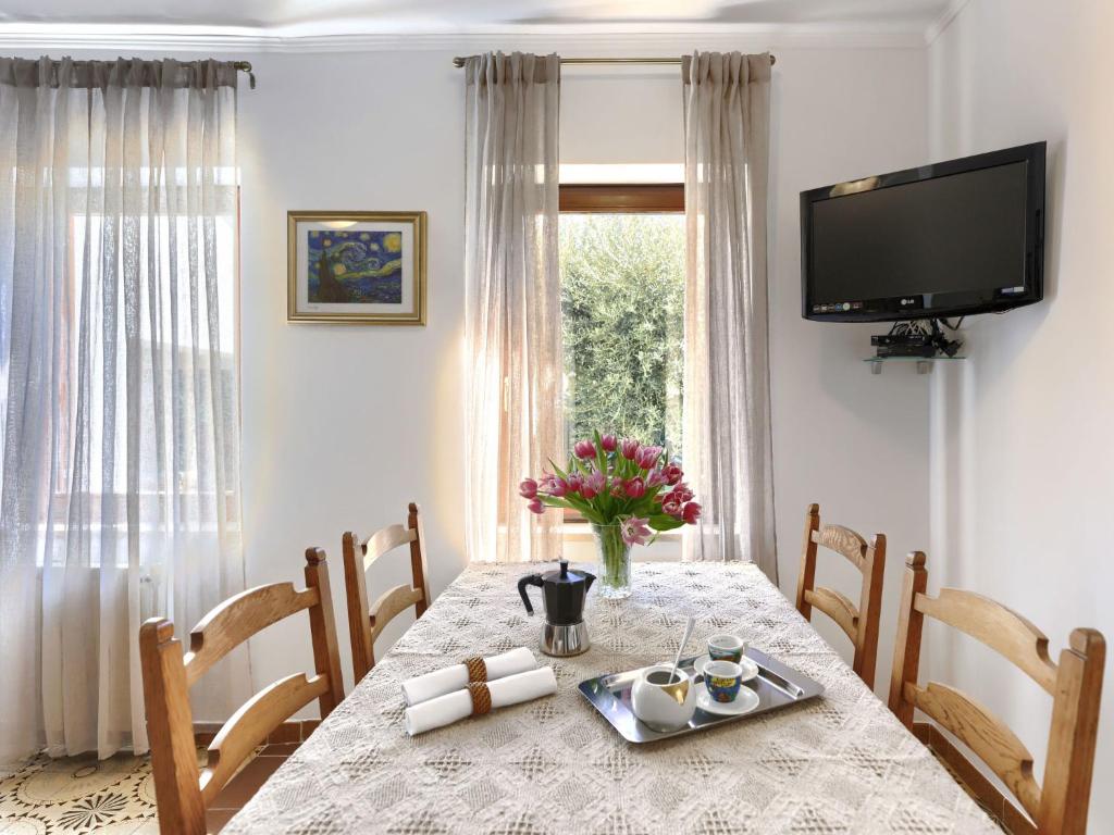 Apartment Dana - UMA151 by Interhome photo 2