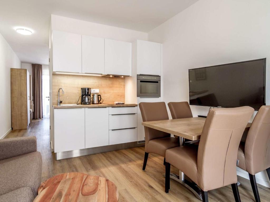 Studio Lakeside Village 2 by Interhome photo 2