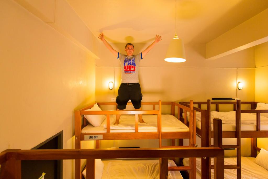 Номер (Кровать в общем номере для мужчин и женщин с 10 кроватями), Pak-Up Hostel