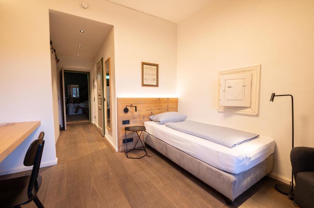 LANDHOTEL ALTE ZOLLSTATION- Historical Building photo 3