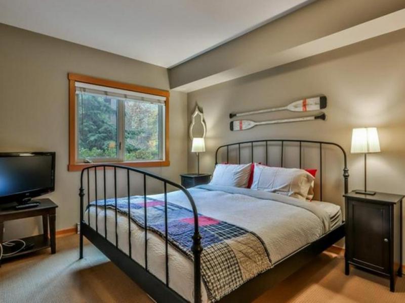 Fenwick Vacation Rentals Suites with Pool & Hot tubs photo 3