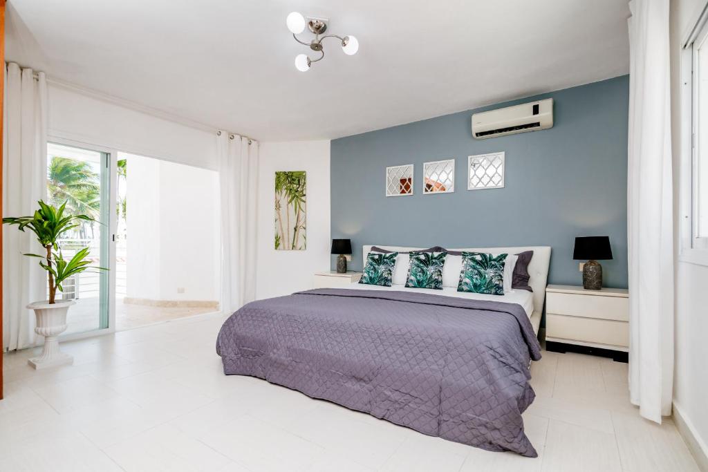 Punta Cana Ocean View Apartment - Private Retreat on Los Corales Beach photo 3