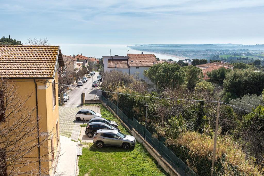S300 - Sirolo, trilocale vicino al centro con vista mare photo 1