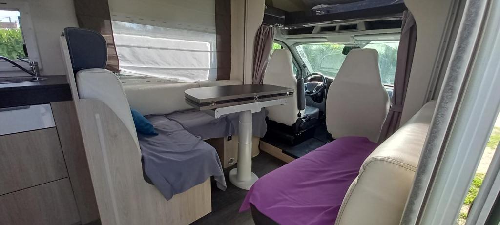 Nuit en Camping car : une experience immersive photo 1