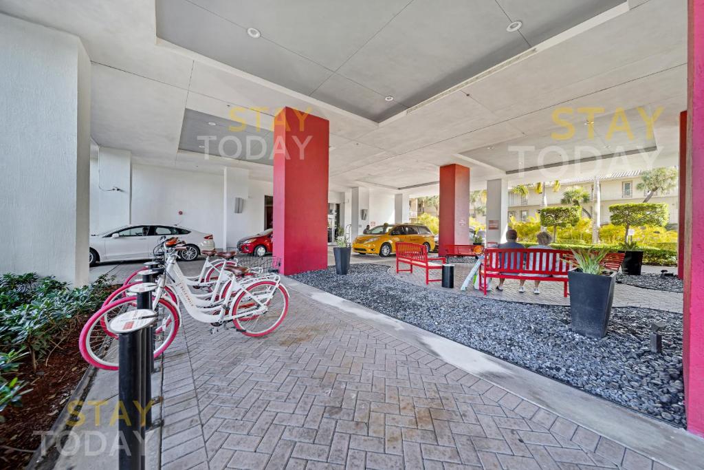 BeachWalk Resort - VIP TOWER - OCEANVIEW UNIT 3 BEDROOM & 3 BATHROOM - Tap to explore photos