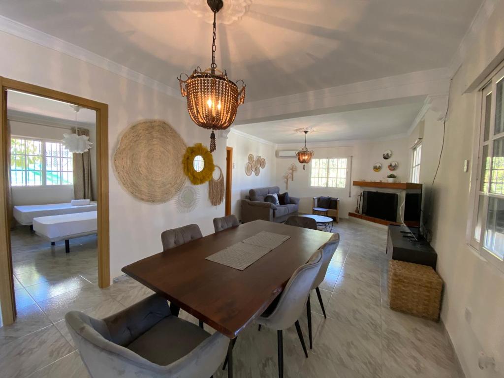 Country House with sea and mountain views photo 2