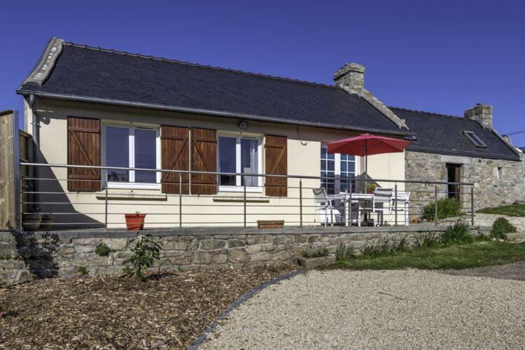 Cottage in Plouarzel photo 2