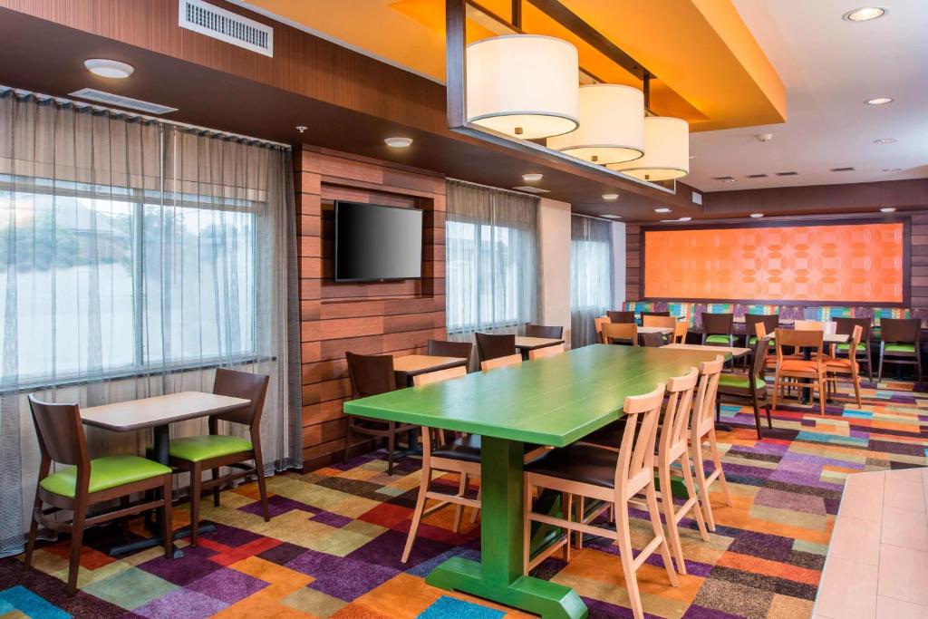 Fairfield Inn & Suites Tyler photo 4