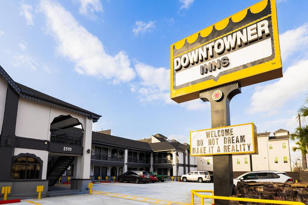 Downtowner Inns - Houston Downtown & Convention Center image