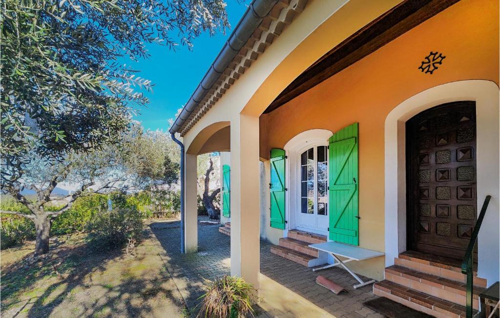 Amazing Home In Saint-chinian With Wifi And 3 Bedrooms photo 2