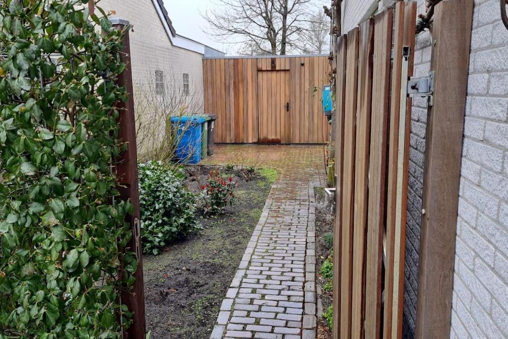 Tiny house Wassenaar photo 1