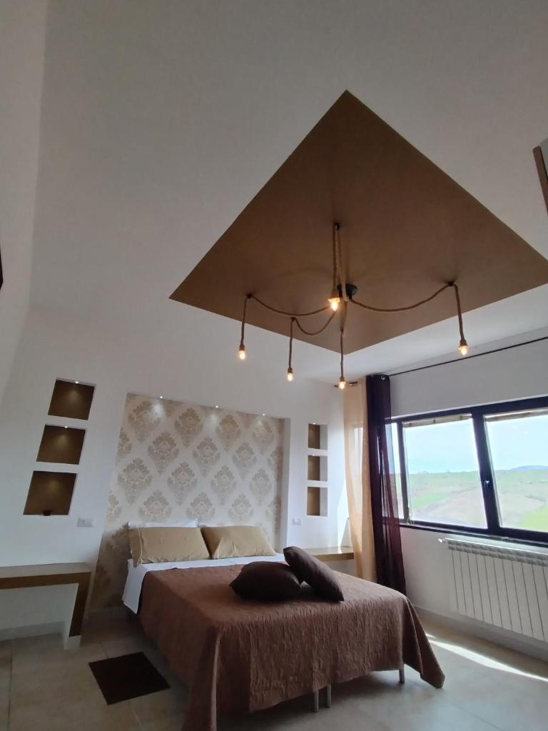 TWIN HOUSE brown photo 4