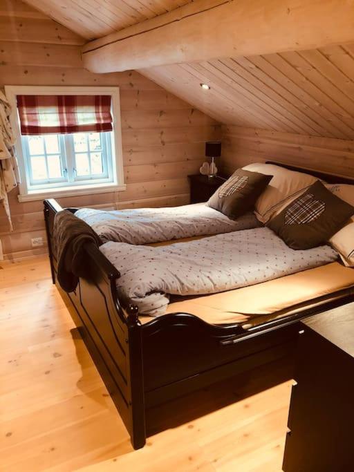 Large mountain cabin close to Norheimsund Hardanger fjord photo 2