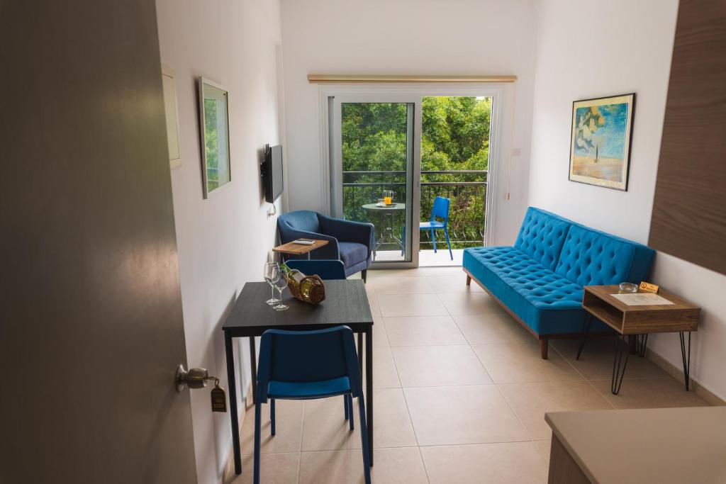 Chrielka Hotel photo 1