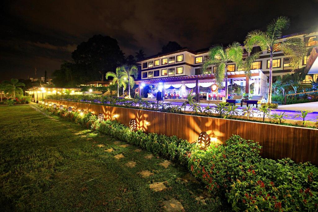 Hotel Tropika photo 2