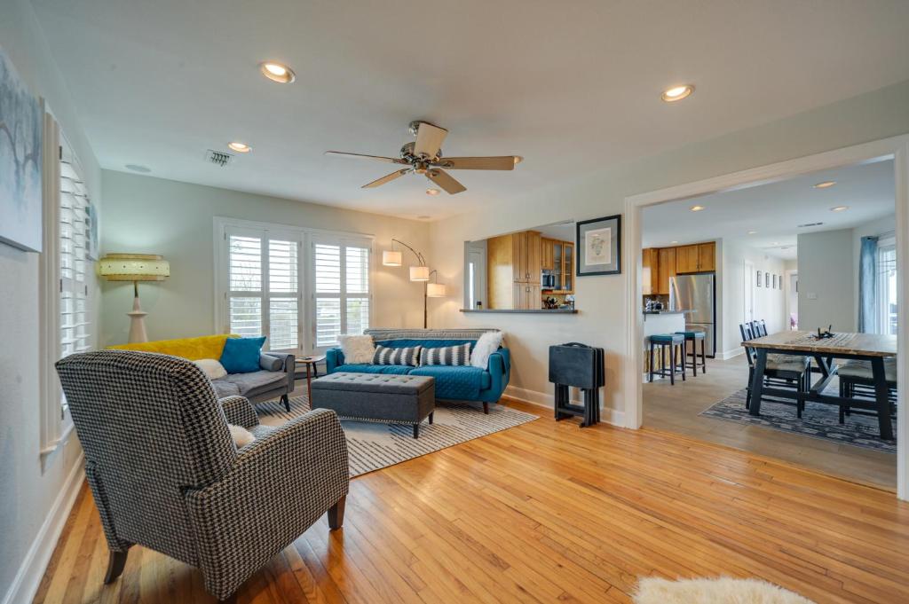 Pet-Friendly Texas Retreat with Deck and Gas Grill! photo 3