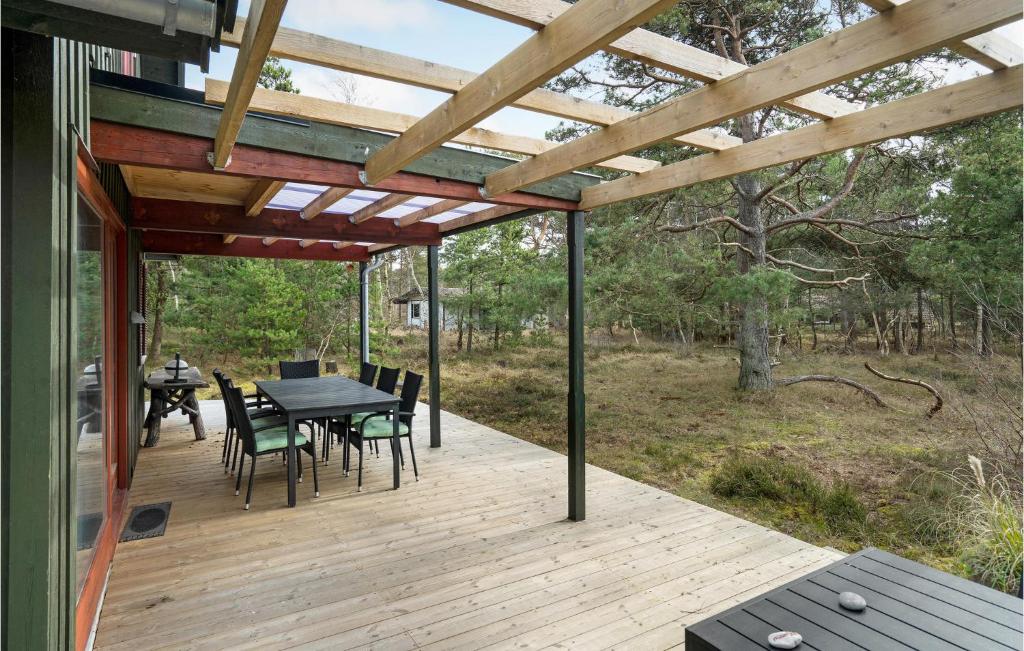 Amazing Home In Hjby With 3 Bedrooms And Wifi photo 1