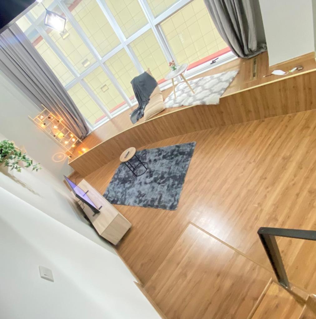 Duplex Studio at Empire City Damansara Perdana Wifi Netflix photo 2