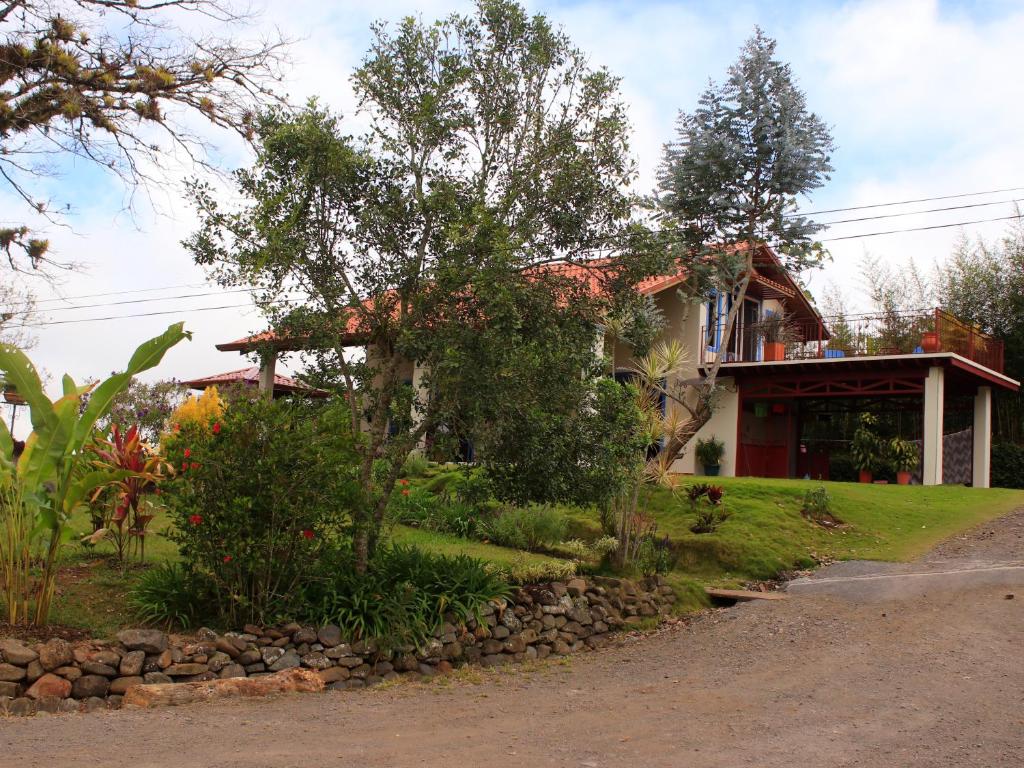 Casa Bartzis, Close to Orosi and Tapanti National Park photo 1