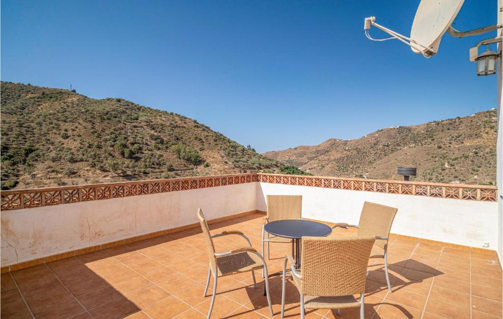 Amazing Home In Arenas With Wifi, Swimming Pool And 4 Bedrooms photo 4