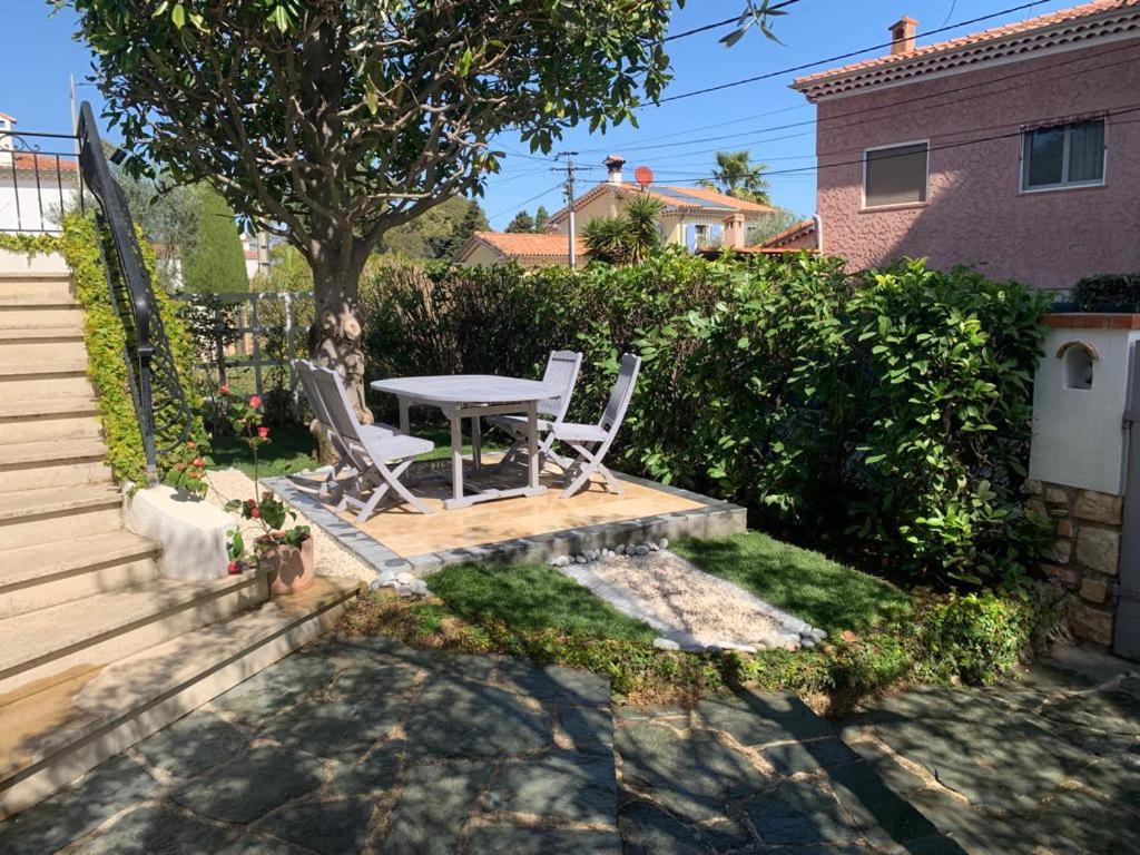 Cap d Antibes, Salis beach , 2 bedrooms , free parking photo 2