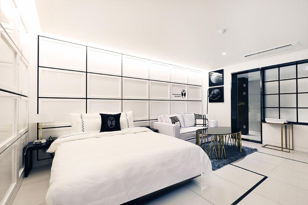 Mari Hotel photo 1