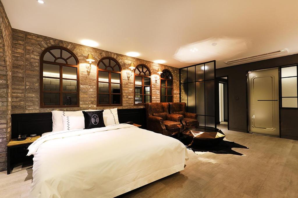 Mari Hotel photo 2