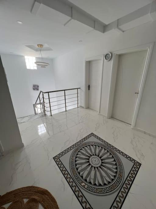 Villa Line photo 3