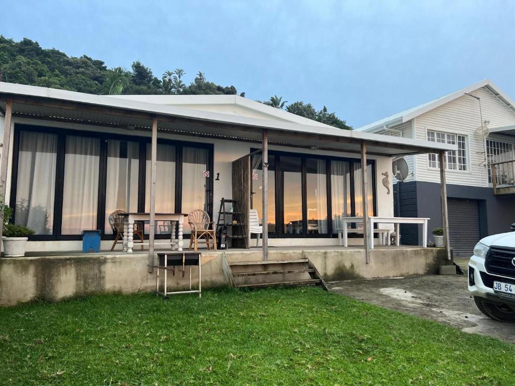 Linga Futhi Beach Cottages photo 3