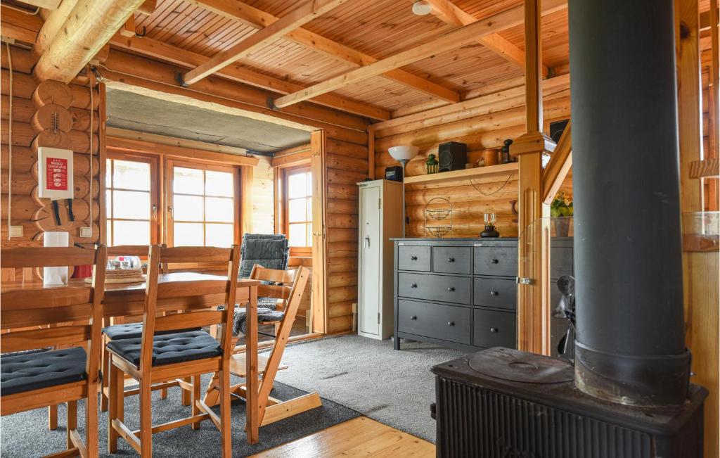 Beautiful Home In Munkedal With 3 Bedrooms photo 2