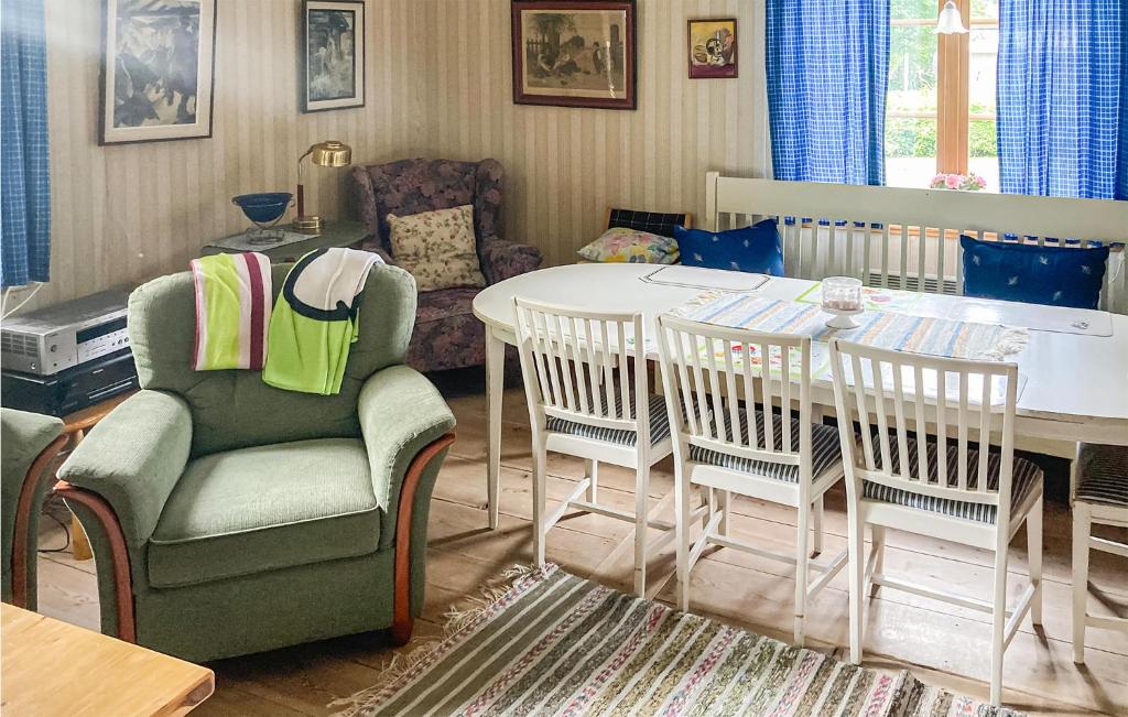 Awesome Home In Lima With Sauna And 2 Bedrooms photo 2