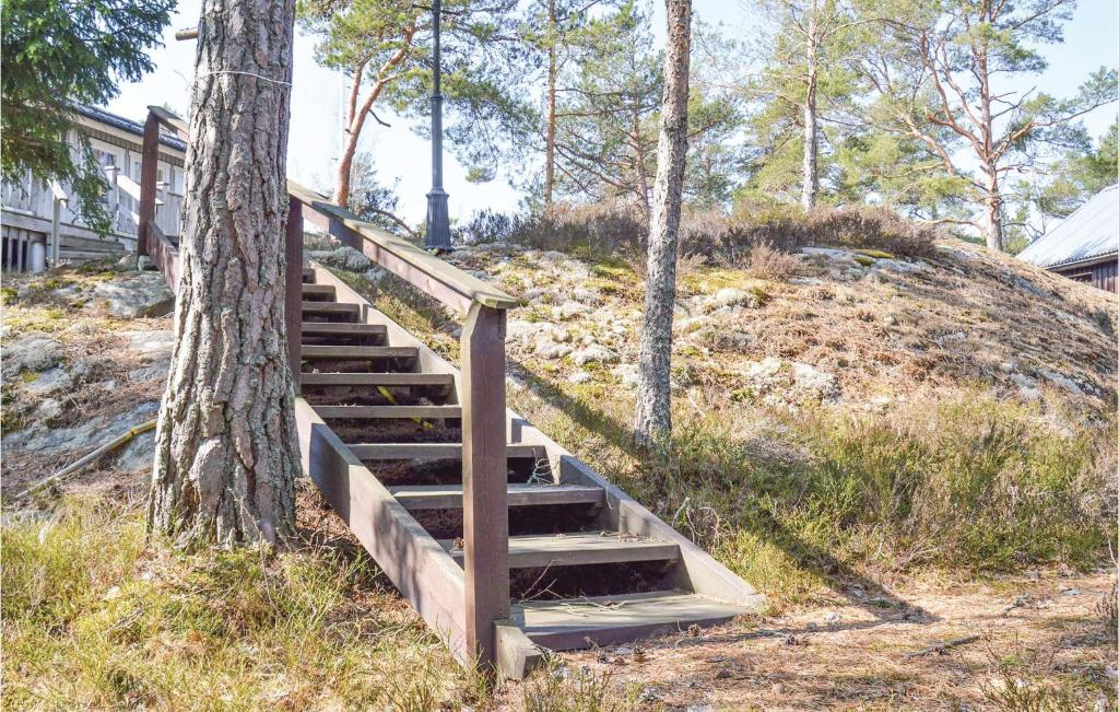 Awesome Home In Djurhamn With 3 Bedrooms photo 2