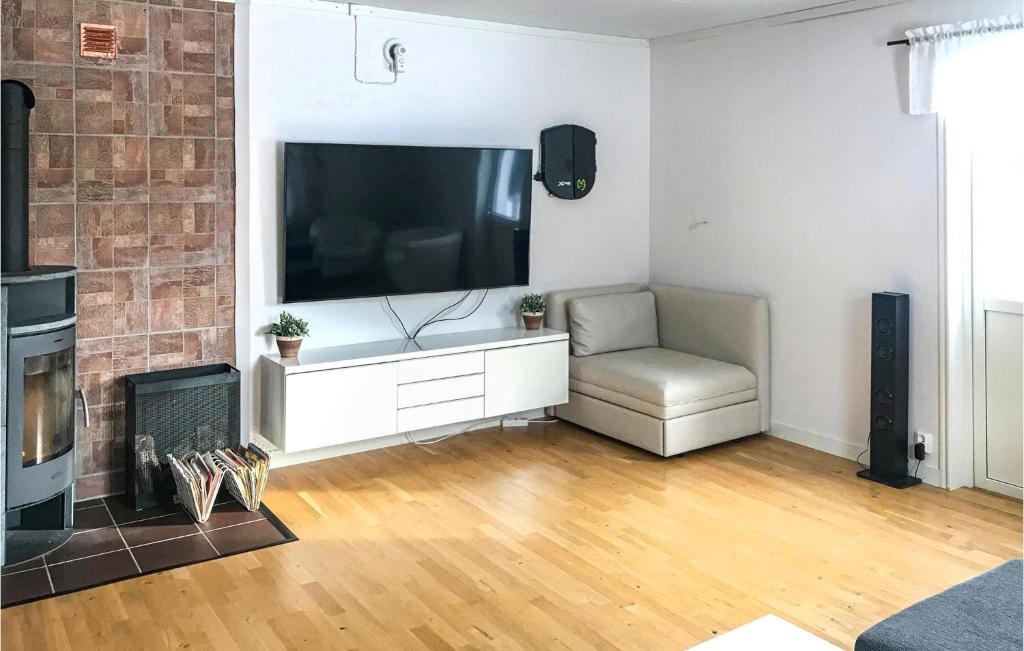 Beautiful Home In Torpshammar With 2 Bedrooms photo 3