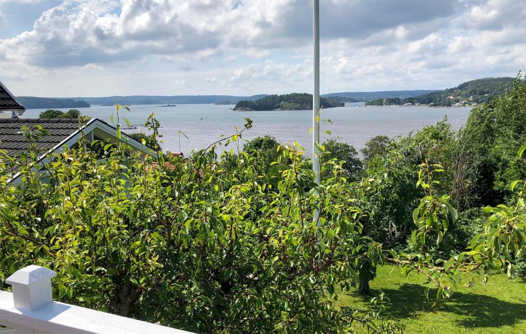 Beautiful Home In Ljungskile With 1 Bedrooms photo 2
