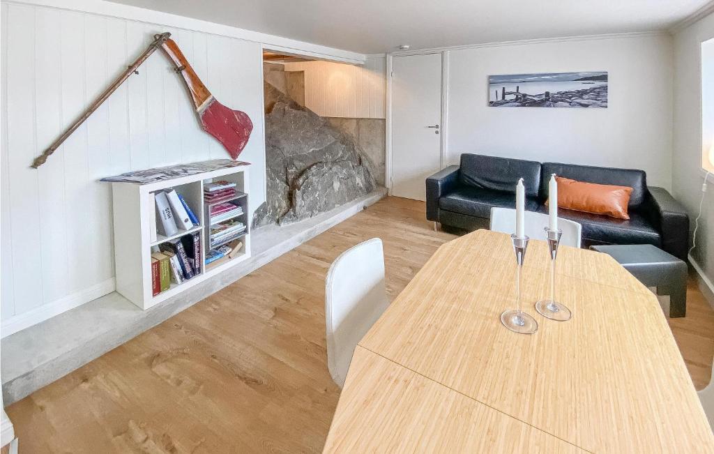 Amazing Apartment In Arendal With Wifi And 2 Bedrooms photo 2