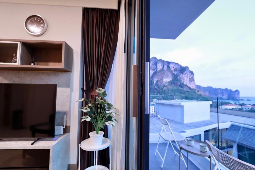 A402-Silk Condo Aonang-Sea view-5 mins walk to beach photo 4