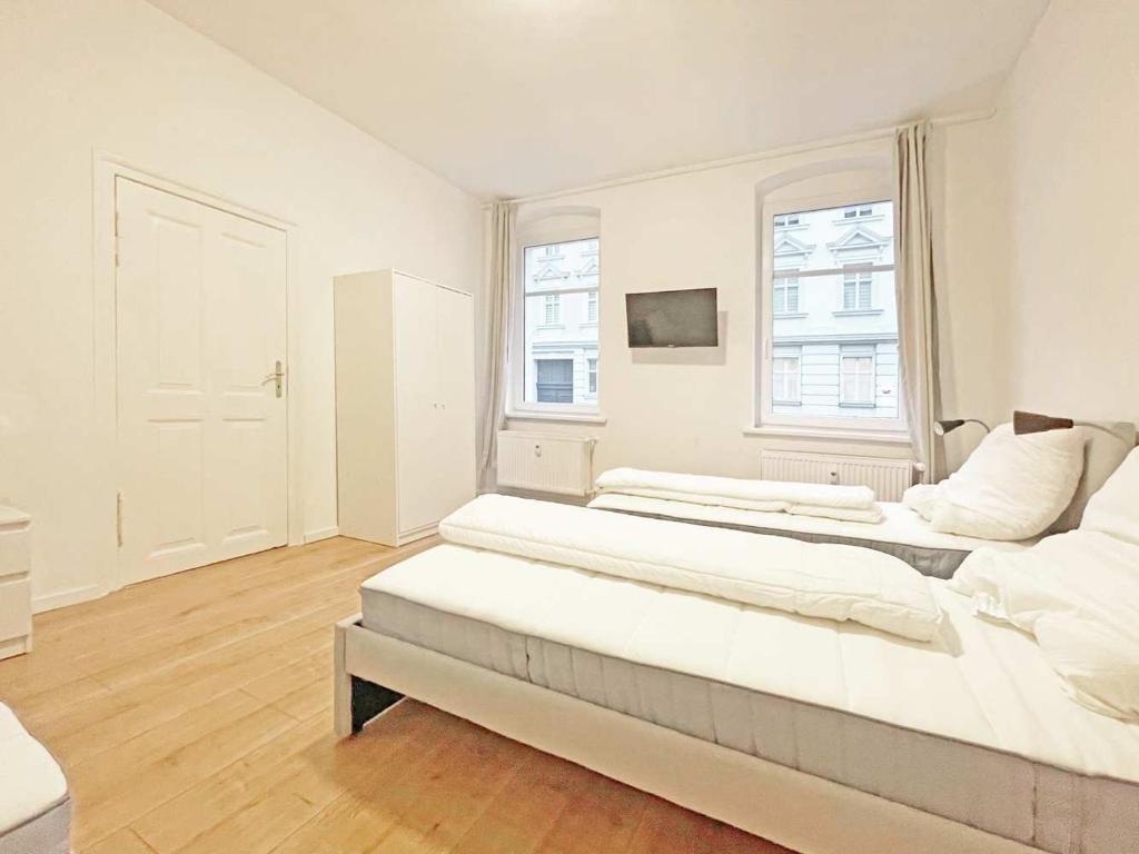 Chic & Modern Apartment photo 1