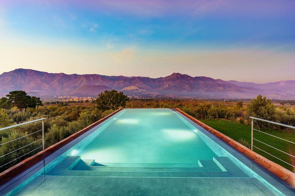 Etna Retreat photo 1