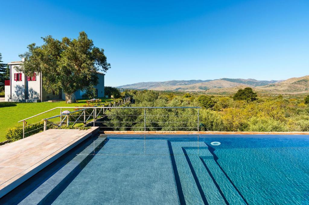 Etna Retreat photo 4
