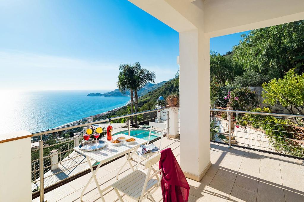 Villa Luce photo 1