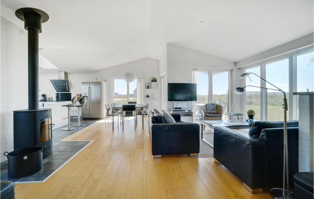 Amazing Home In Thisted With 4 Bedrooms photo 4