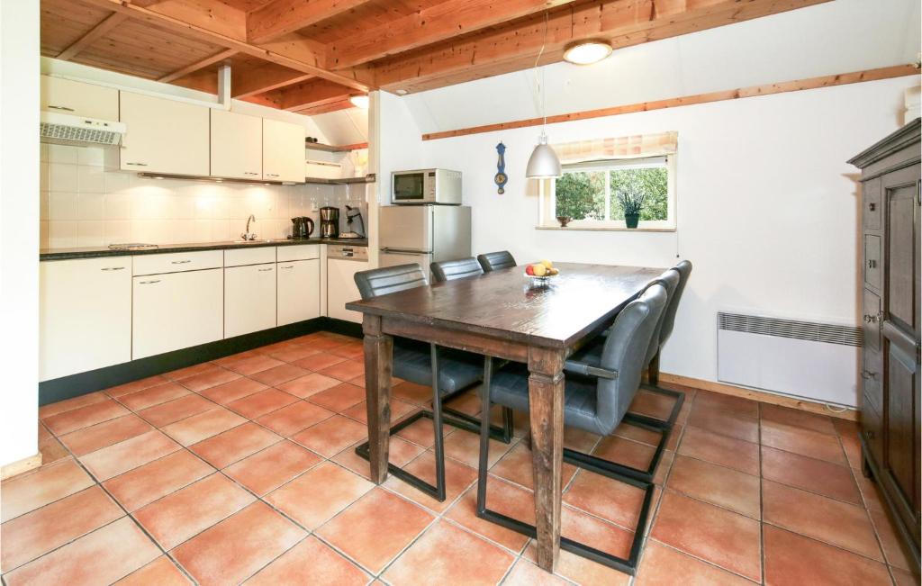 Stunning Home In Ijhorst With Wifi And 2 Bedrooms photo 2