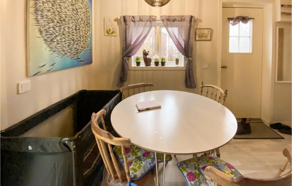 Beautiful Home In Heberg With Wifi And 2 Bedrooms photo 3