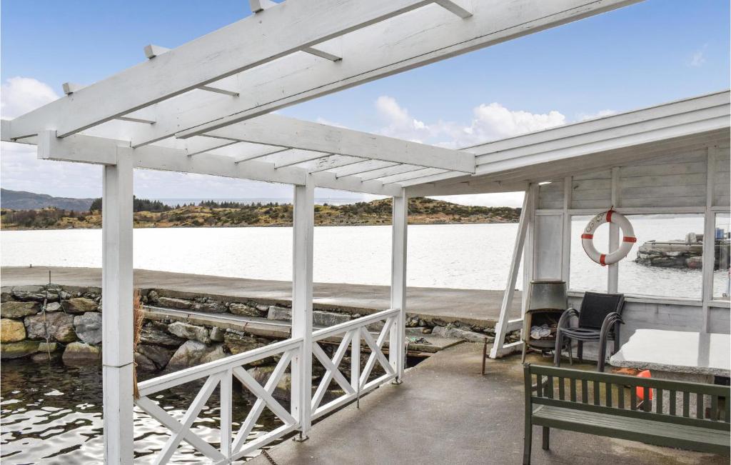 Awesome Home In Bokn With Wifi And 3 Bedrooms photo 4