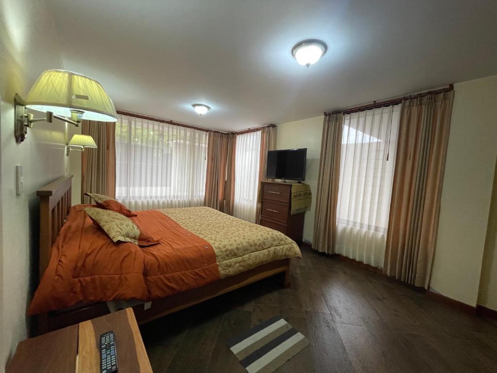 Luxury Mansion Getaway - Casa Grande Vacacional 5 bedroom 5 bath photo 1