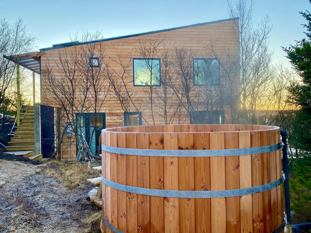 The Oak house - Designers private Northern lights geothermal Villa