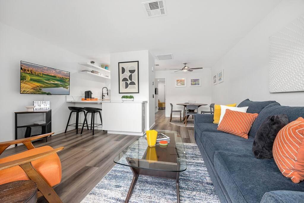 The 1 at Biarritz-Remodeled 1 br in Downtown PS photo 2