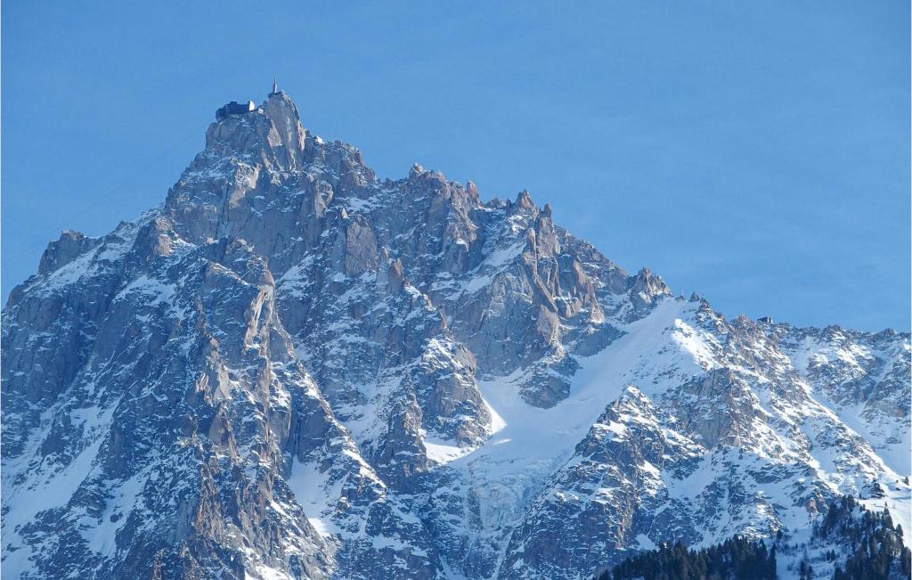 Beautiful Apartment In Chamonix - Les Houches With Wifi And 2 Bedrooms photo 1